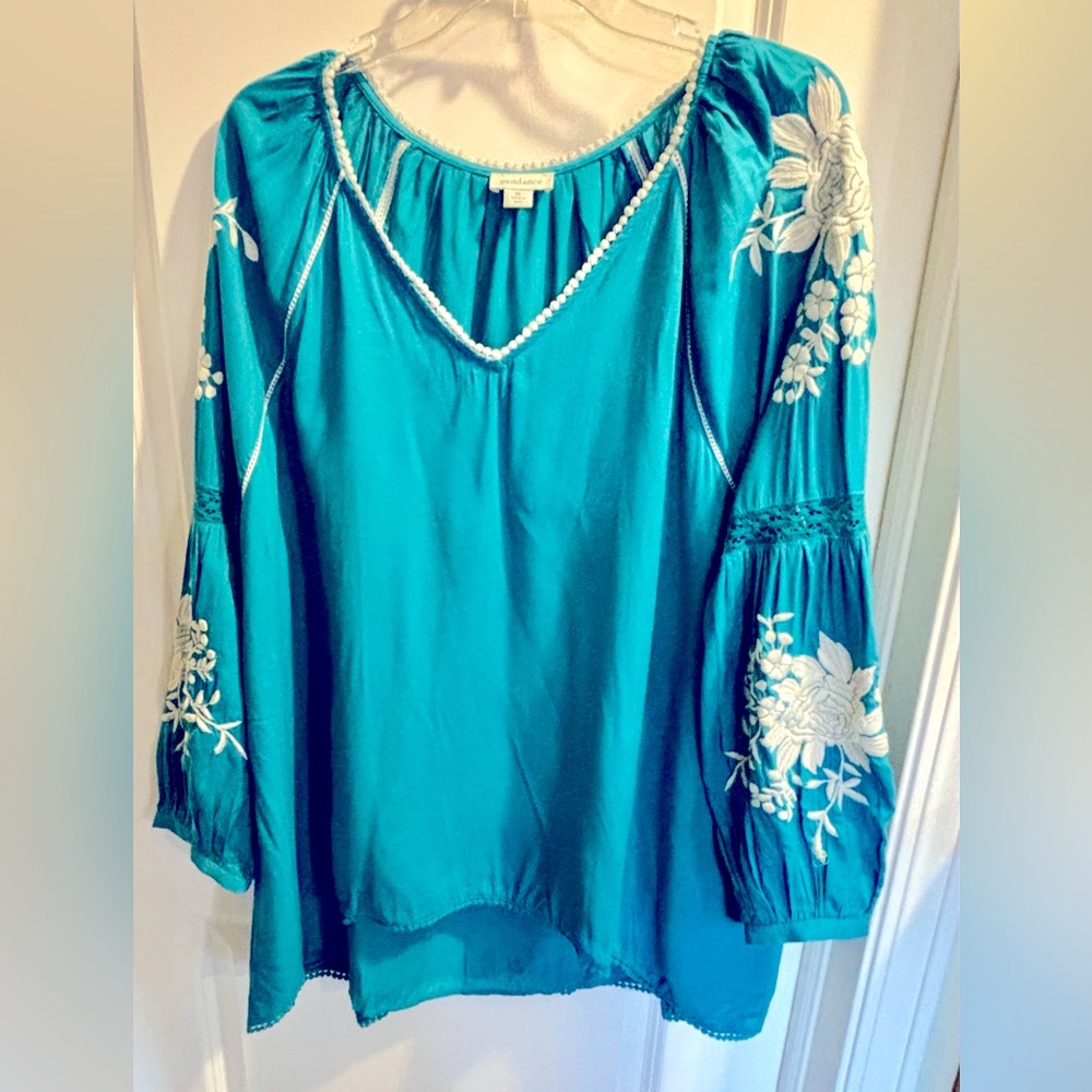 Sundance brand. Beautiful turquoise tunic.